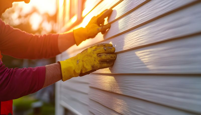 Expert Siding Repair Service